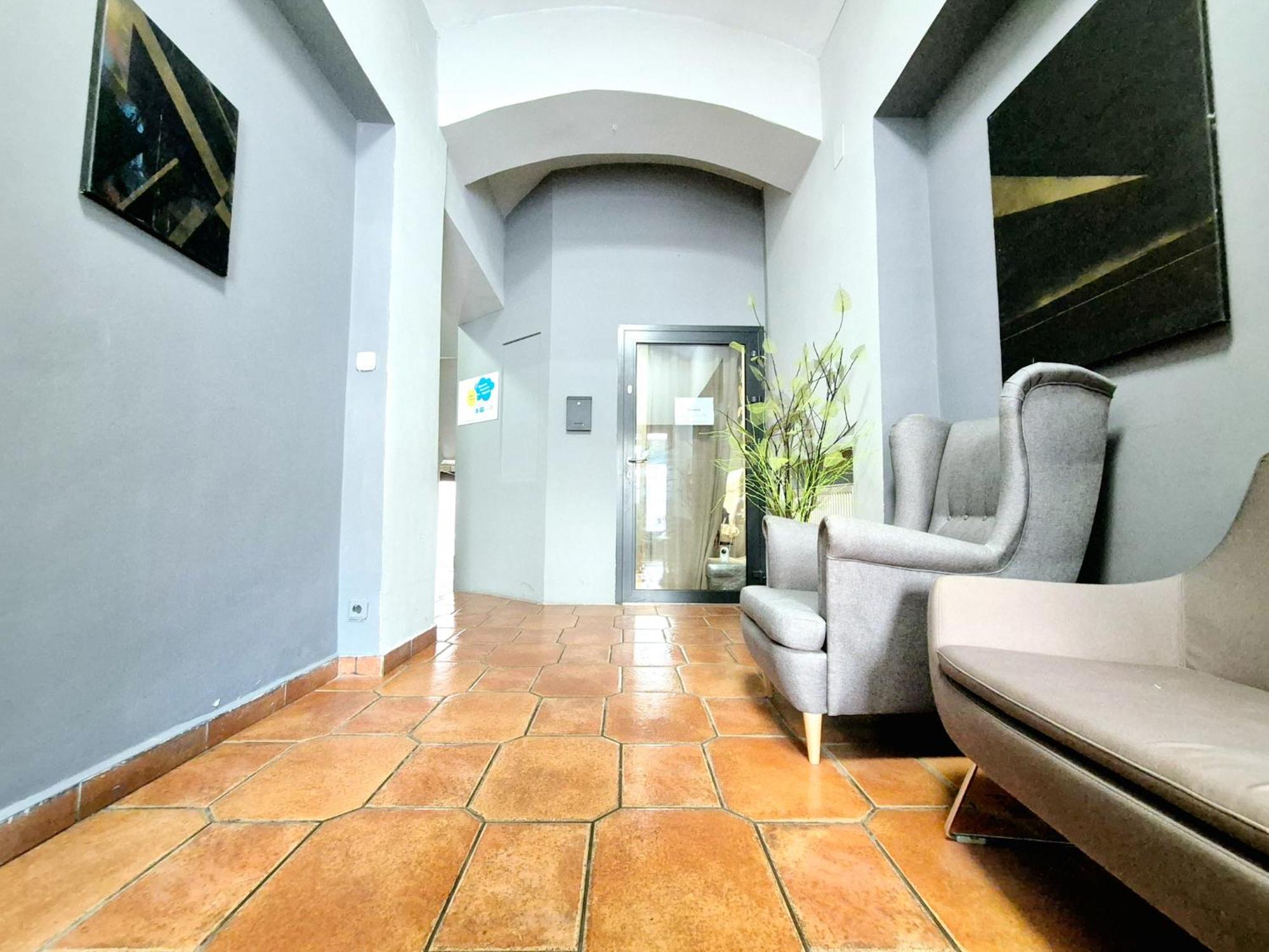 Pini Hostel - Przytulne Pokoje W Centrum Krakowa Kültér fotó