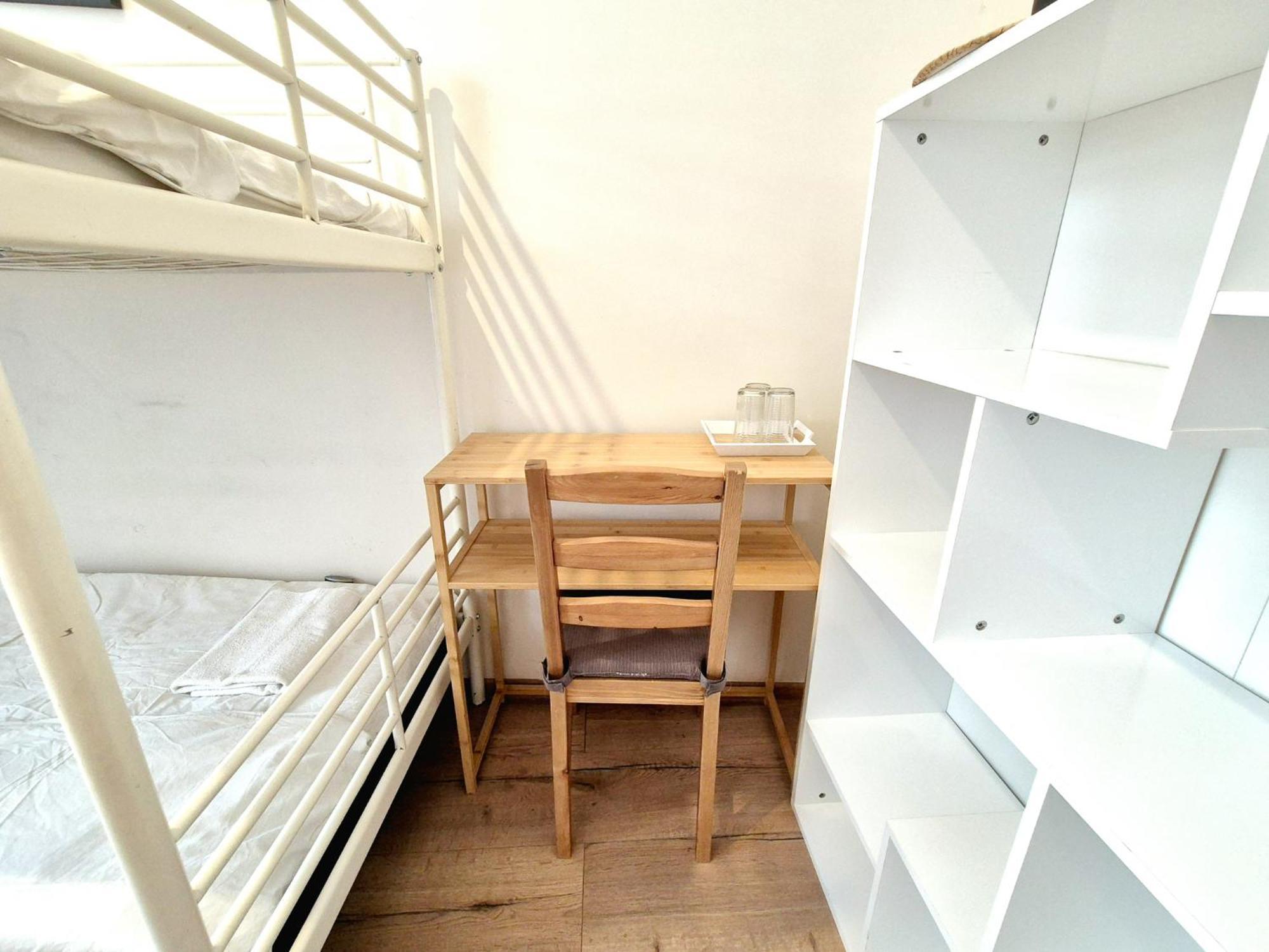 Pini Hostel - Przytulne Pokoje W Centrum Krakowa Kültér fotó