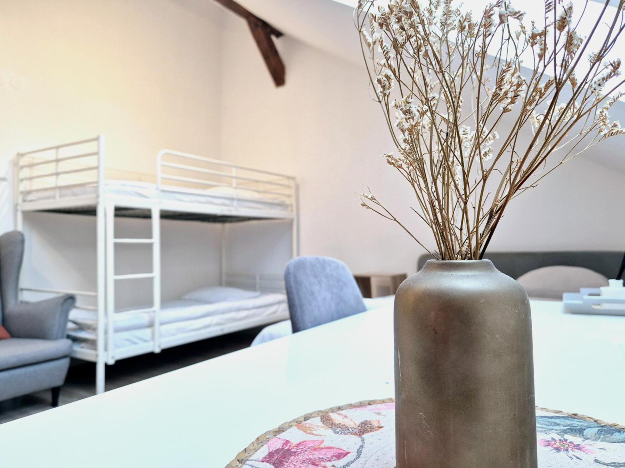 Pini Hostel - Przytulne Pokoje W Centrum Krakowa Kültér fotó