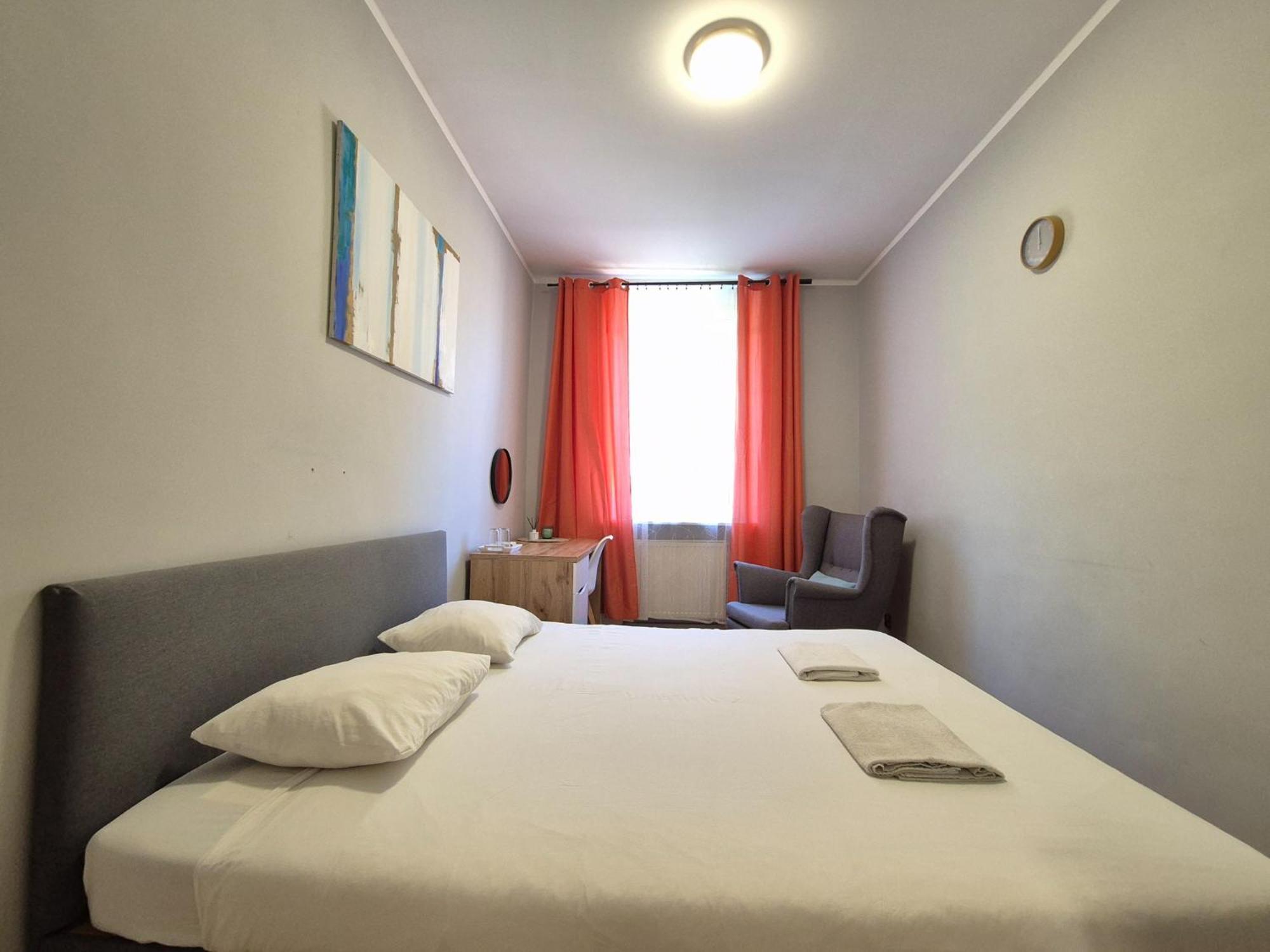 Pini Hostel - Przytulne Pokoje W Centrum Krakowa Kültér fotó