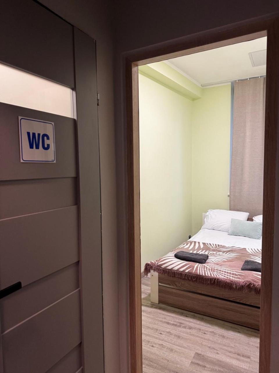 Pini Hostel - Przytulne Pokoje W Centrum Krakowa Szoba fotó